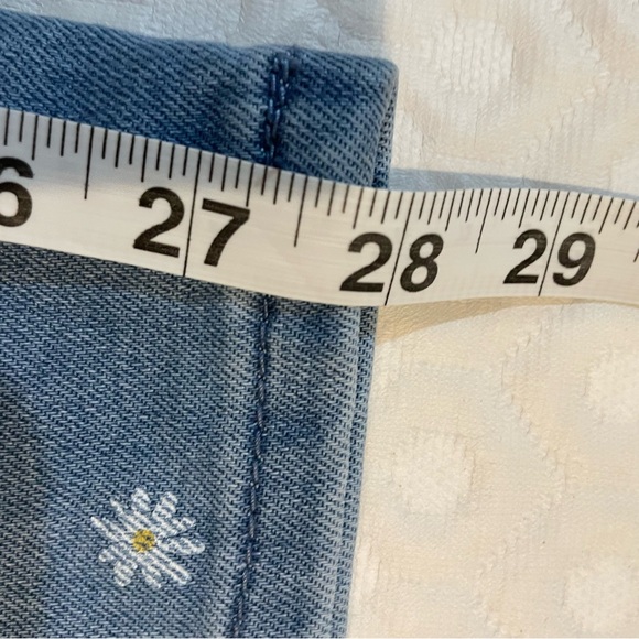 NWT GOGO Sunflower Jeans Two Tone Denim Relaxed Mom Fit Comfy Stretchy Soft 15 - Picture 12 of 12